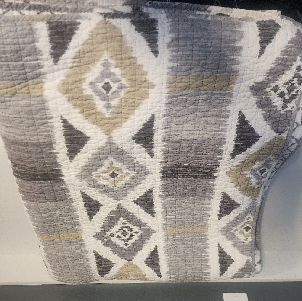 100% Cotton Quilt Set